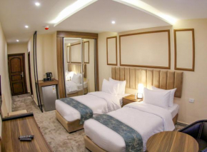 Post hotel